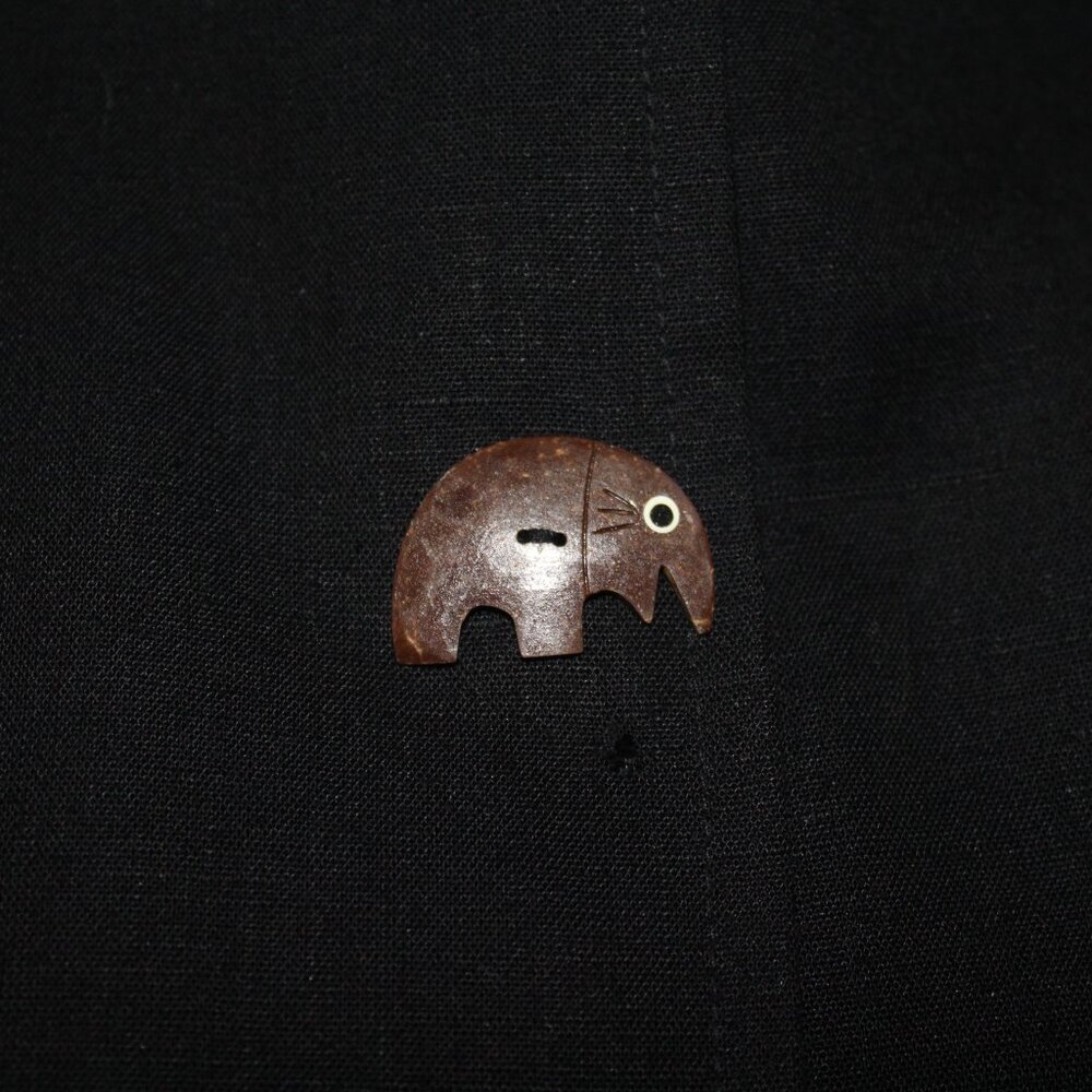 Evan-Picone Dress South Pacific BLACK Shell Animal Buttons Shift 8 VINTAGE - Picture 6 of 15